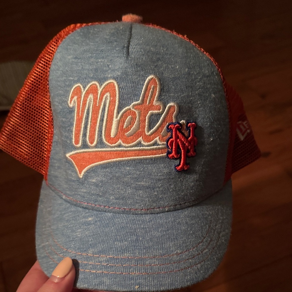New Era Mets Cap in Blue and Orange for women